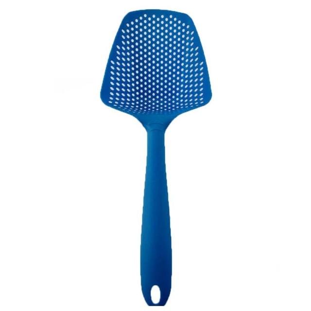 Colander Scoop - Detail View